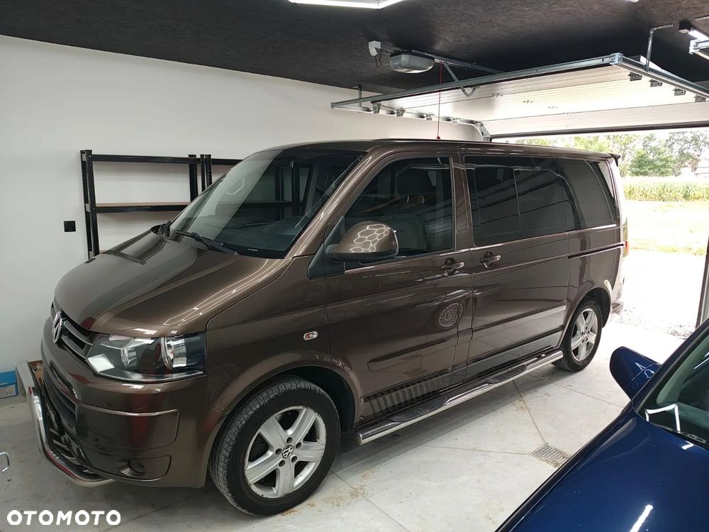 Volkswagen Multivan - 9