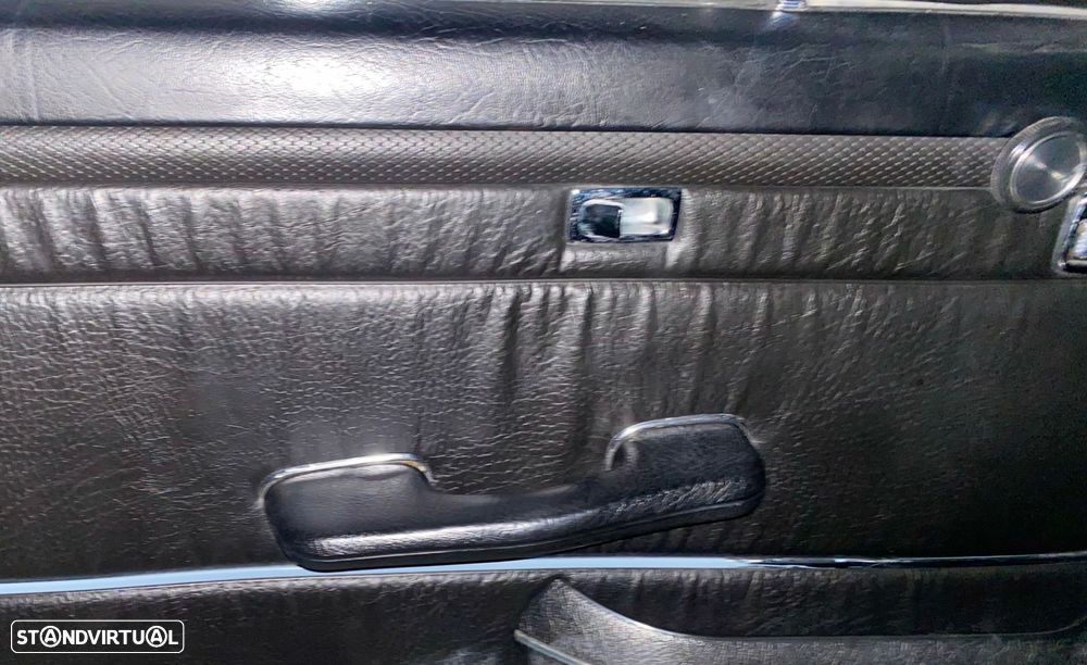 Mercedes-Benz 250 - 12