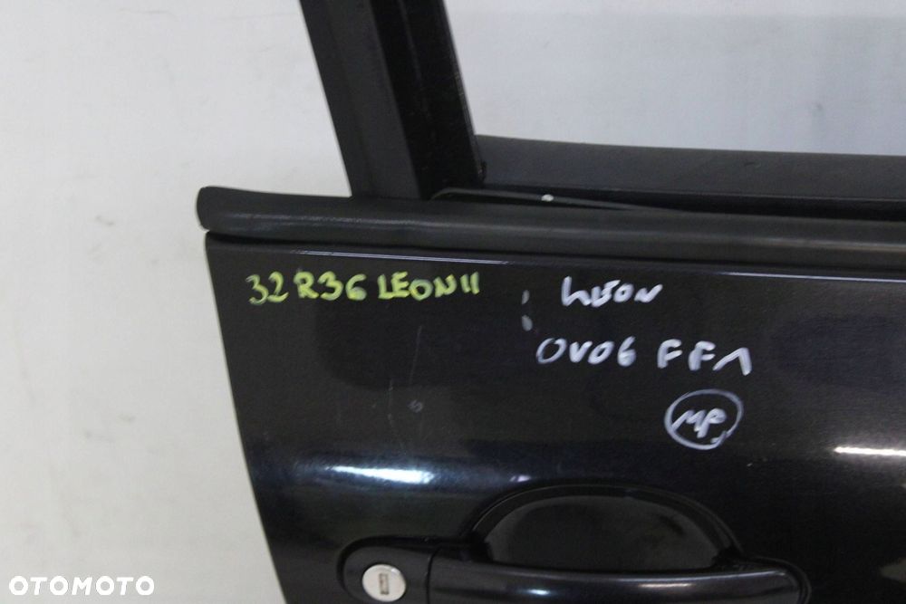 SEAT LEON II 05R- DRZWI PRAWE PRZEDNIE PRAWY PRZÓD LC9Z - 15