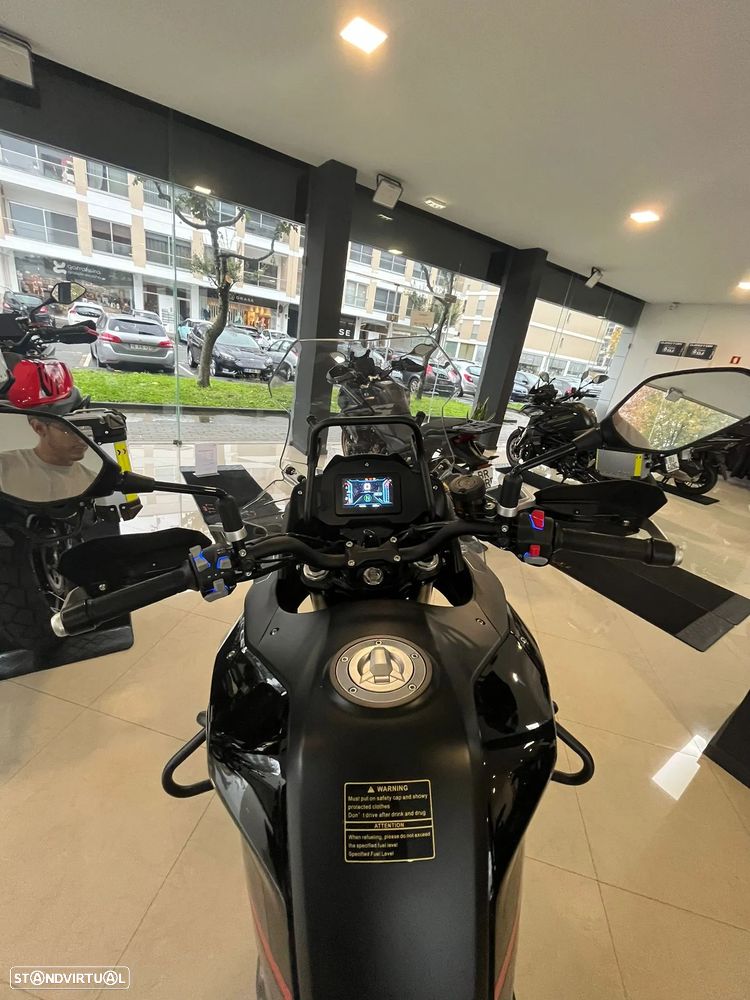 QJ Motor SRT 700 ON ROAD - 7