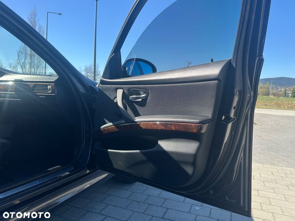 BMW Seria 3 325xi - 20