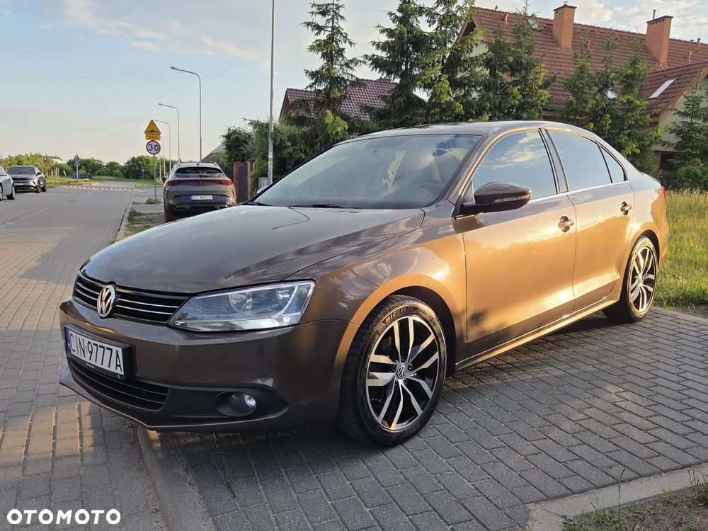 Volkswagen Jetta 1.2 TSI Comfortline - 3