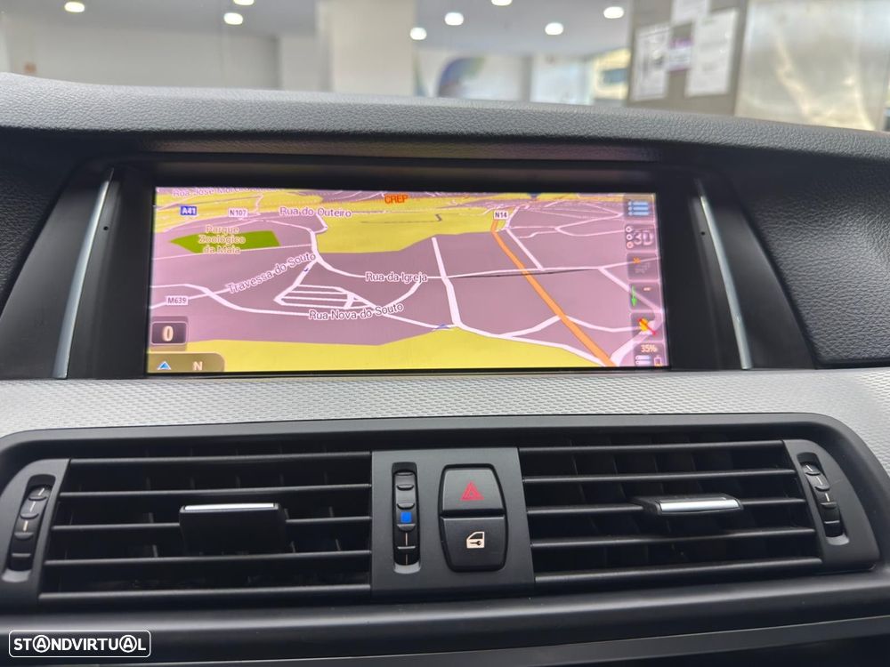 BMW 520 d Pack M - 41