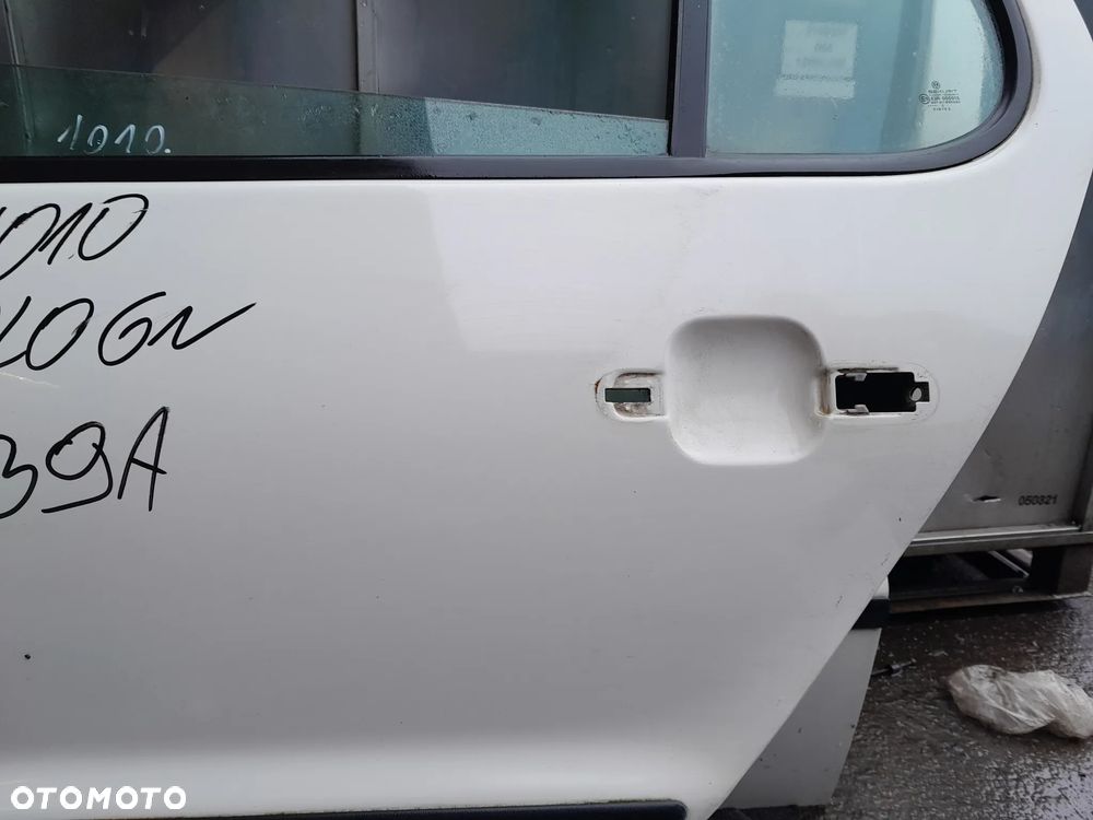 VW POLO 6N DRZWI LEWE TYLNE LEWY TYŁ KOLOR: LB9A - 4