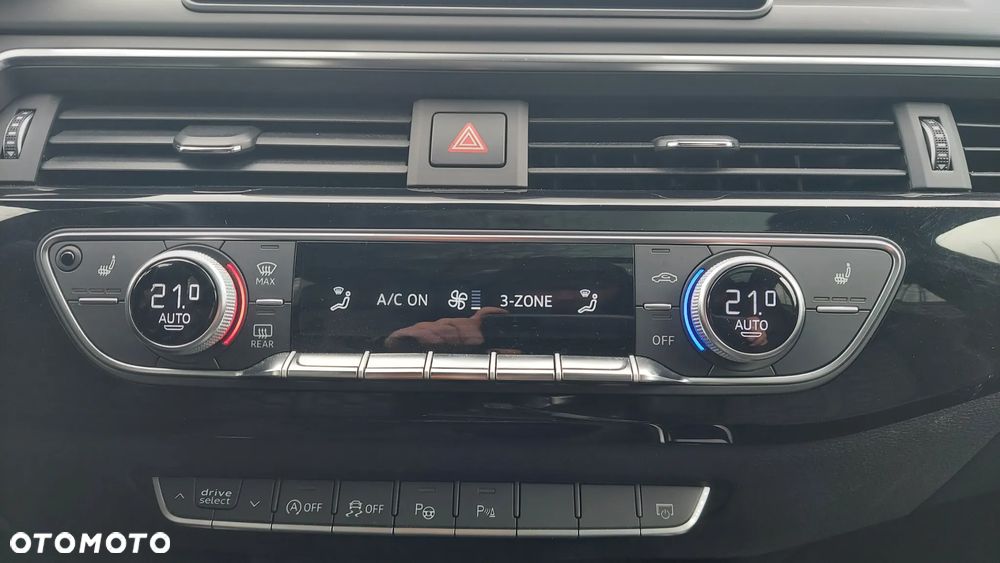 Audi RS4 Avant Avant quattro tiptronic - 28