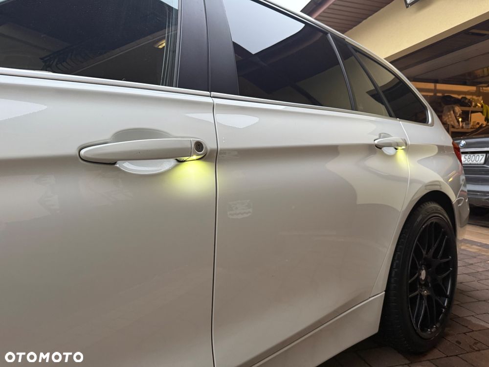 BMW Seria 3 320d Efficient Dynamics Edition - 38