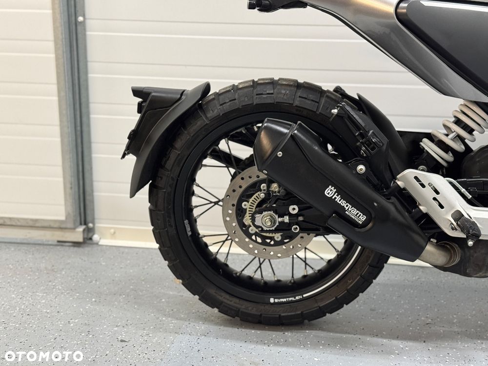 Husqvarna Svartpilen - 7