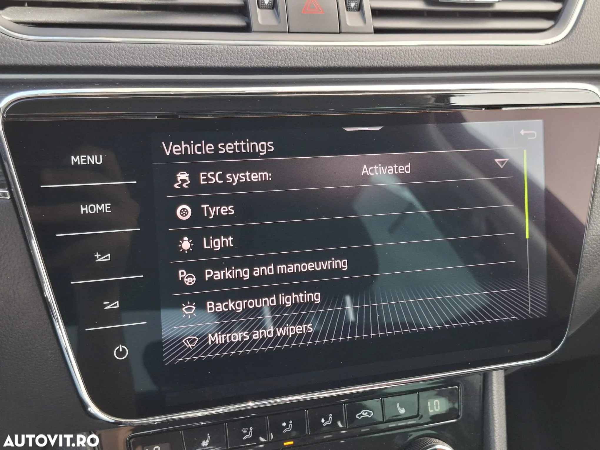 Skoda Superb 2.0 TDI DSG Style - 31