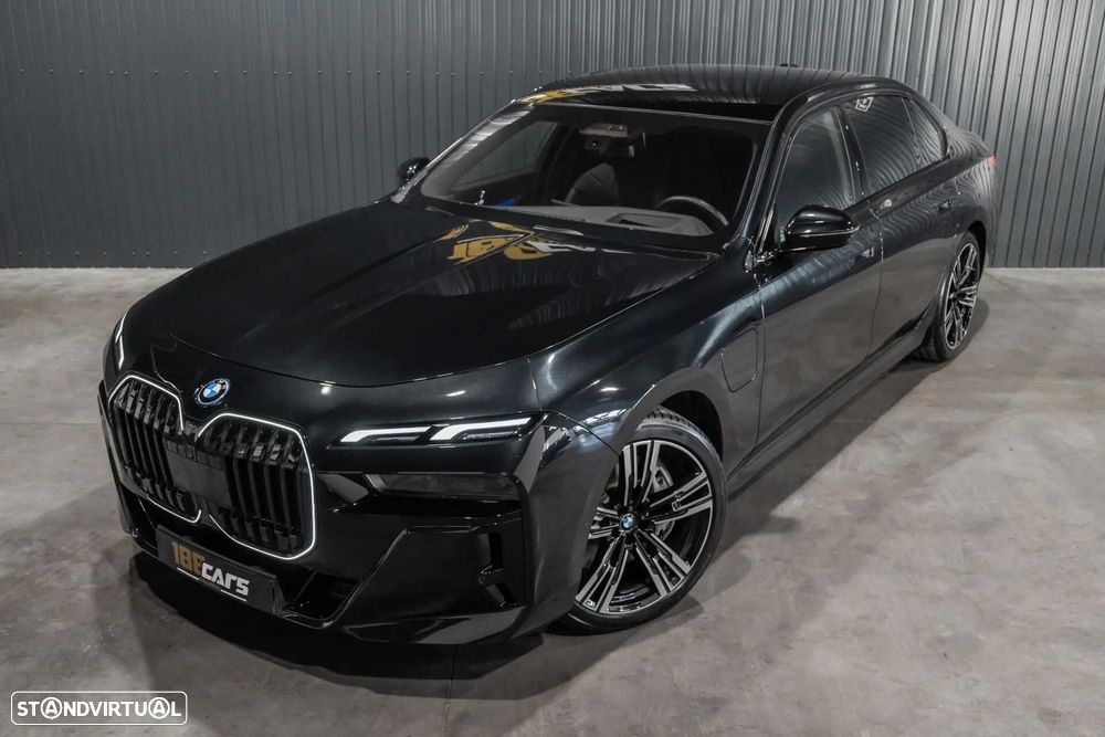 BMW 750 750e xDrive Pack Desportivo M - 39