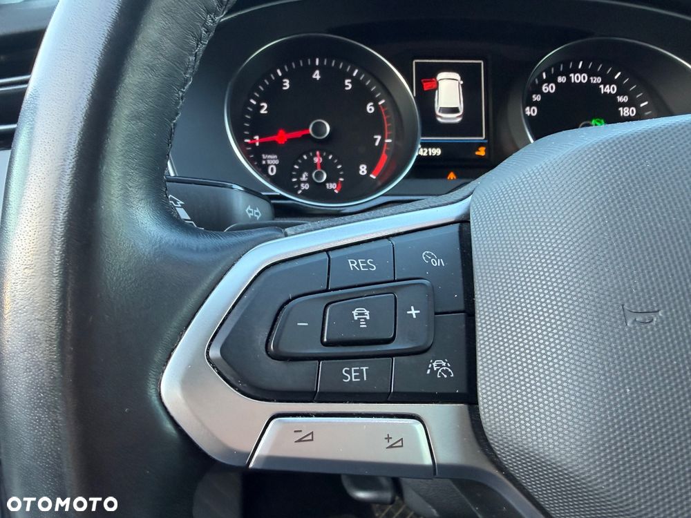 Volkswagen Passat 1.5 TSI EVO Business DSG - 14