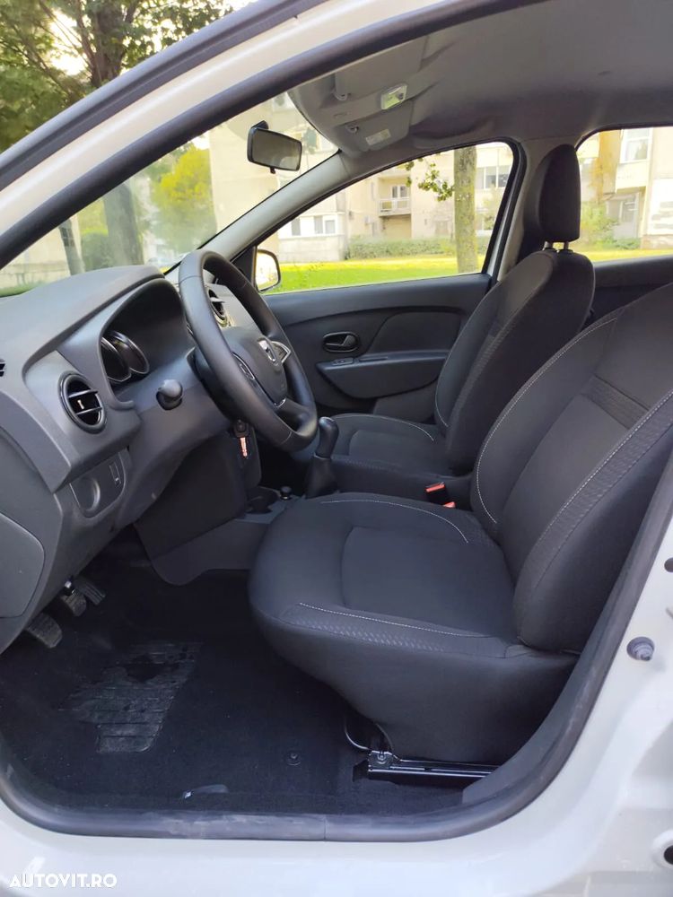 Dacia Sandero - 7