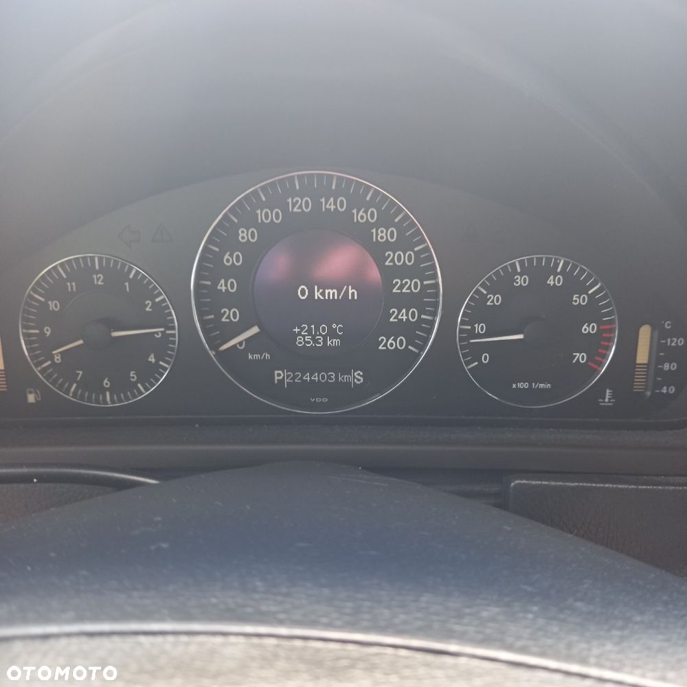 Mercedes-Benz CLK - 11