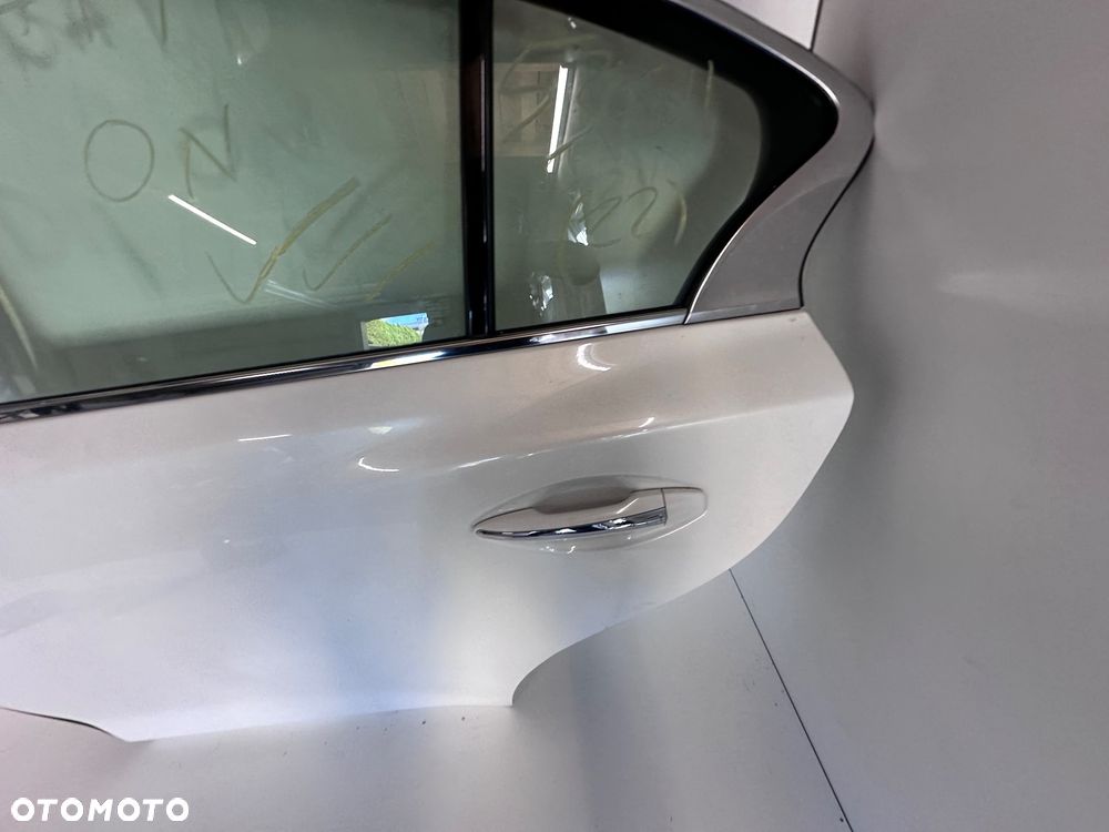 Infiniti Q50 drzwi lewy tył - 10