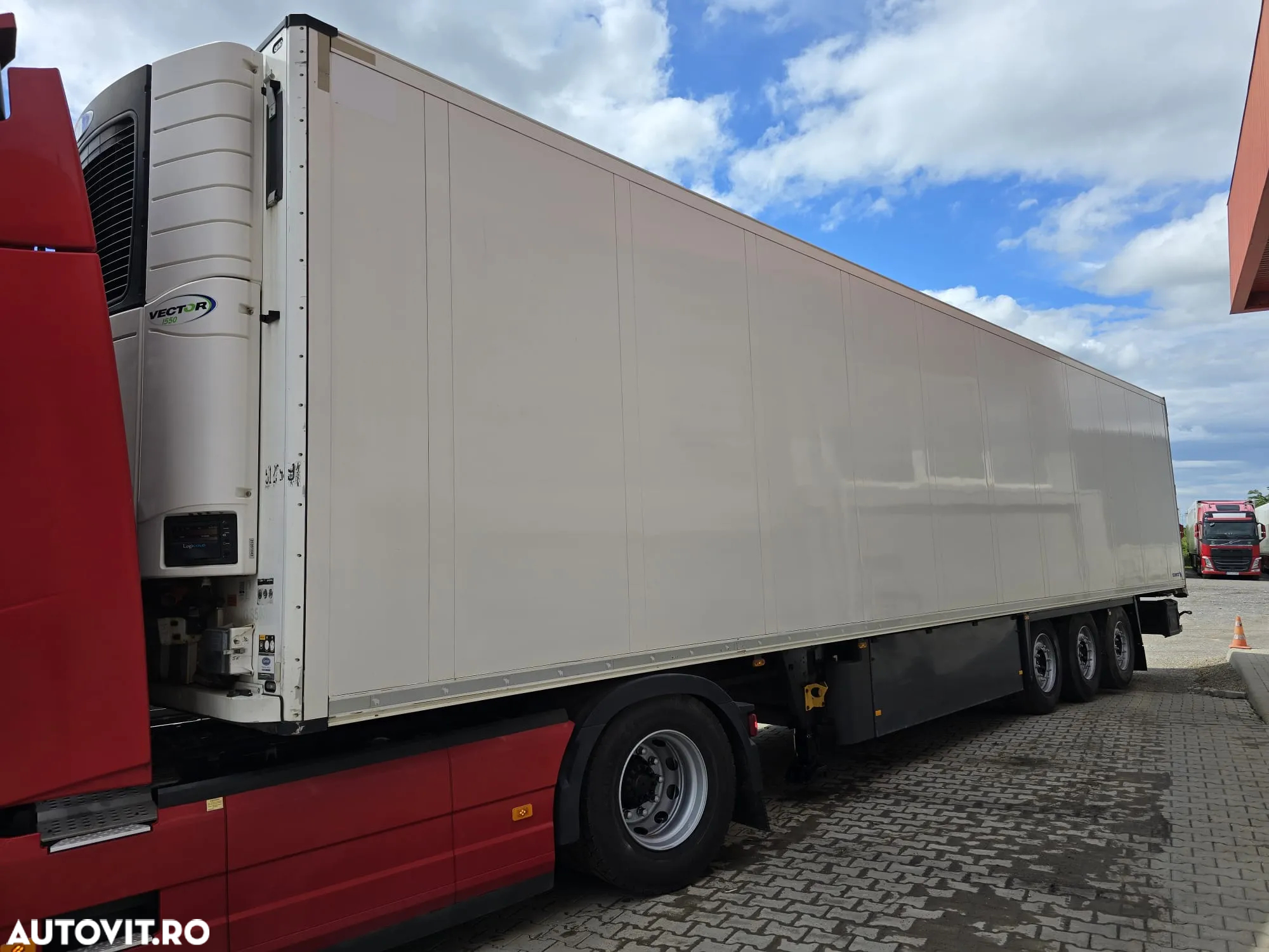 Schmitz Cargobull SKO 24 - 9