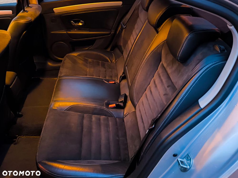 Renault Laguna dCi 110 FAP Limited - 24