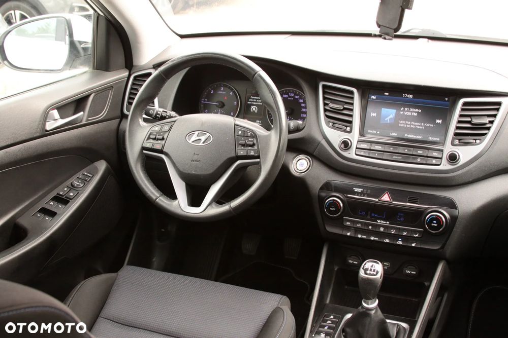 Hyundai Tucson blue 1.7 CRDi 2WD Advantage - 16