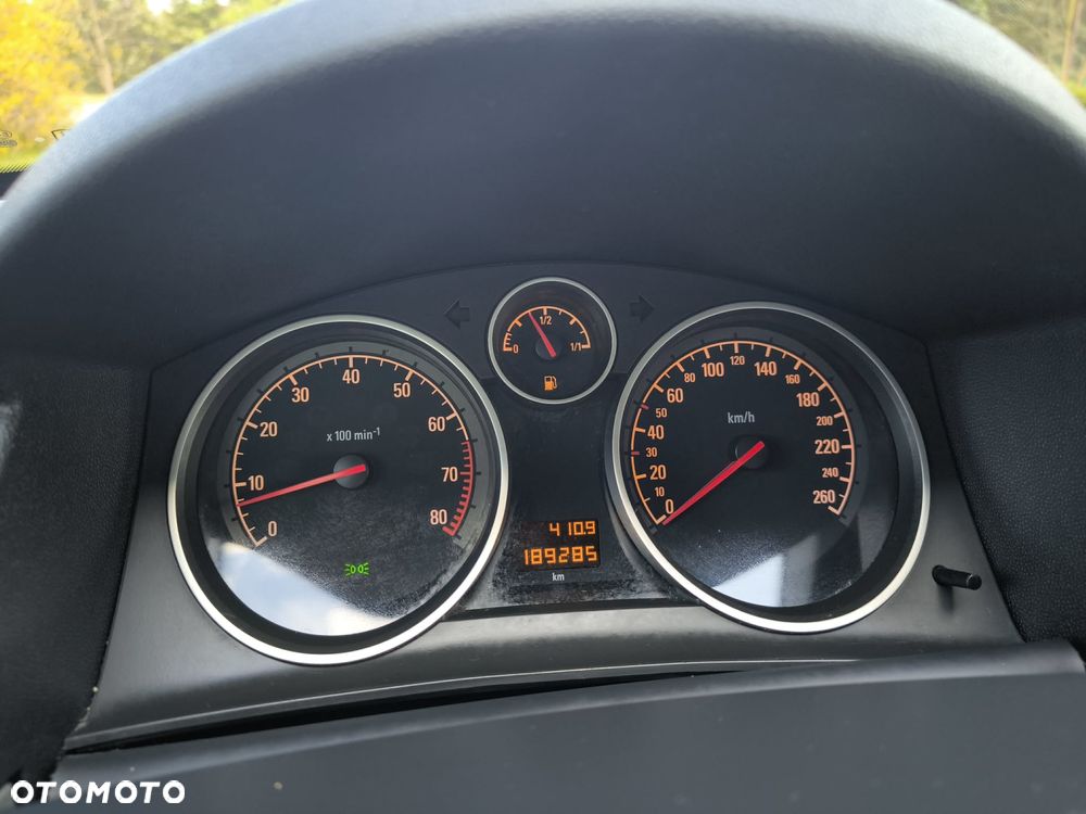 Opel Astra - 9