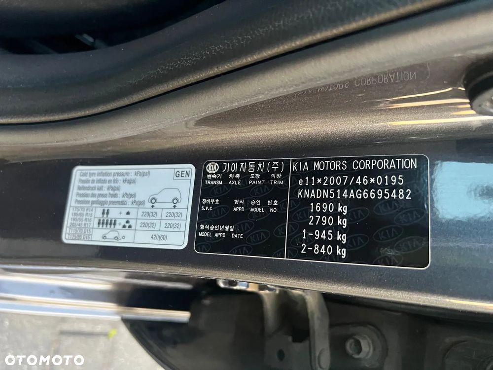Kia Rio 1.4 crdi Business Line - 12