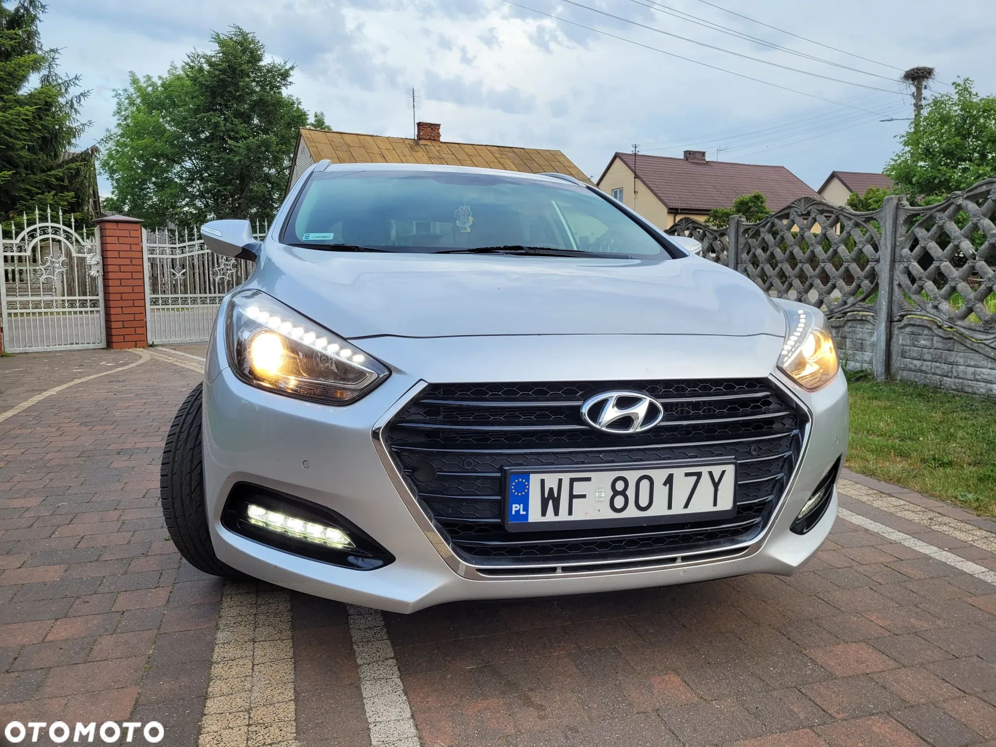 Hyundai i40 1.7 CRDi Business DCT - 1