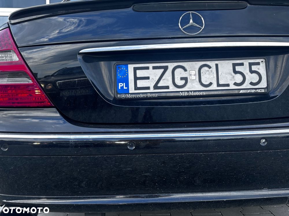Mercedes-Benz E-Class 2004 photo 3