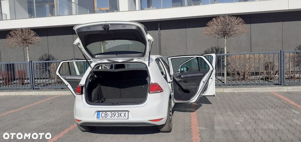 Volkswagen Golf 1.6 TDI Trendline - 17