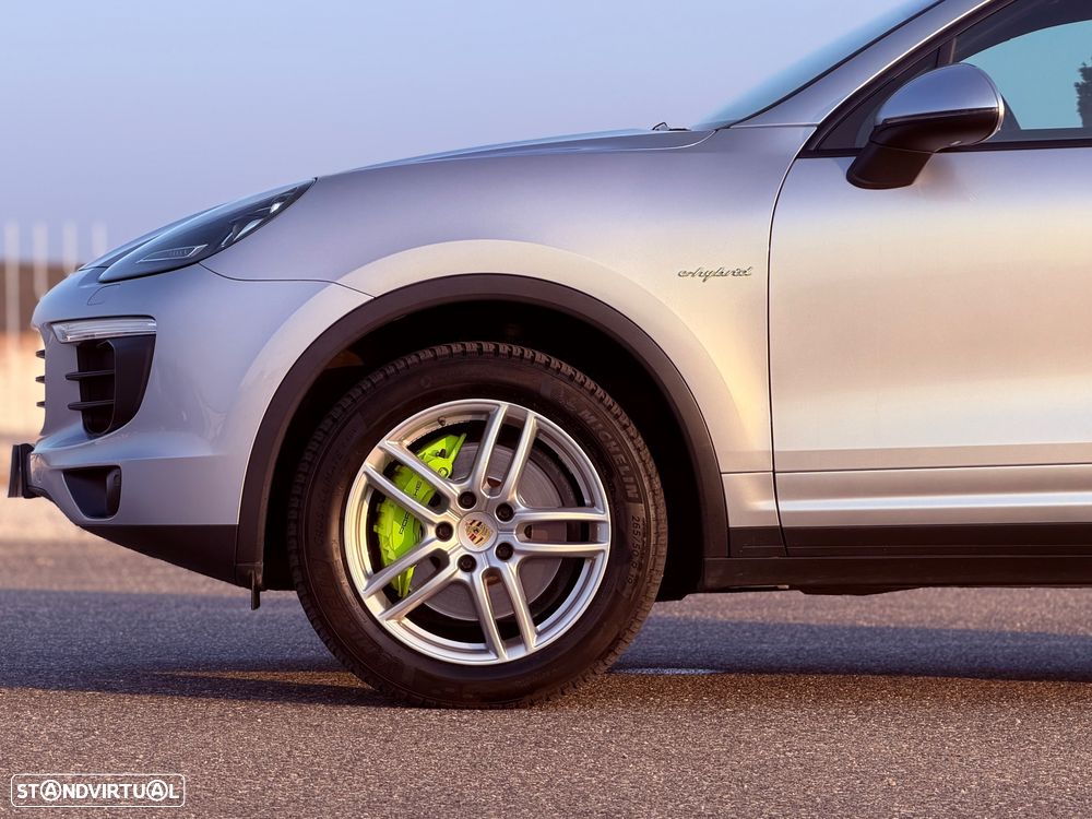 Porsche Cayenne S - 6