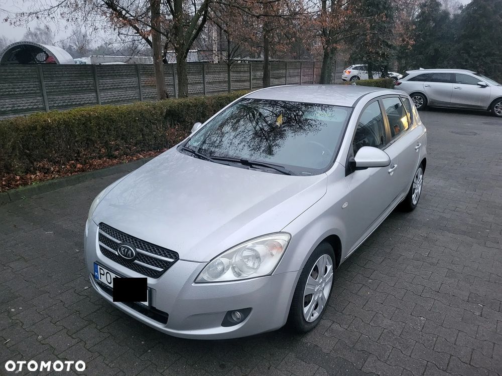 Kia Ceed 1.4 Comfort + - 1