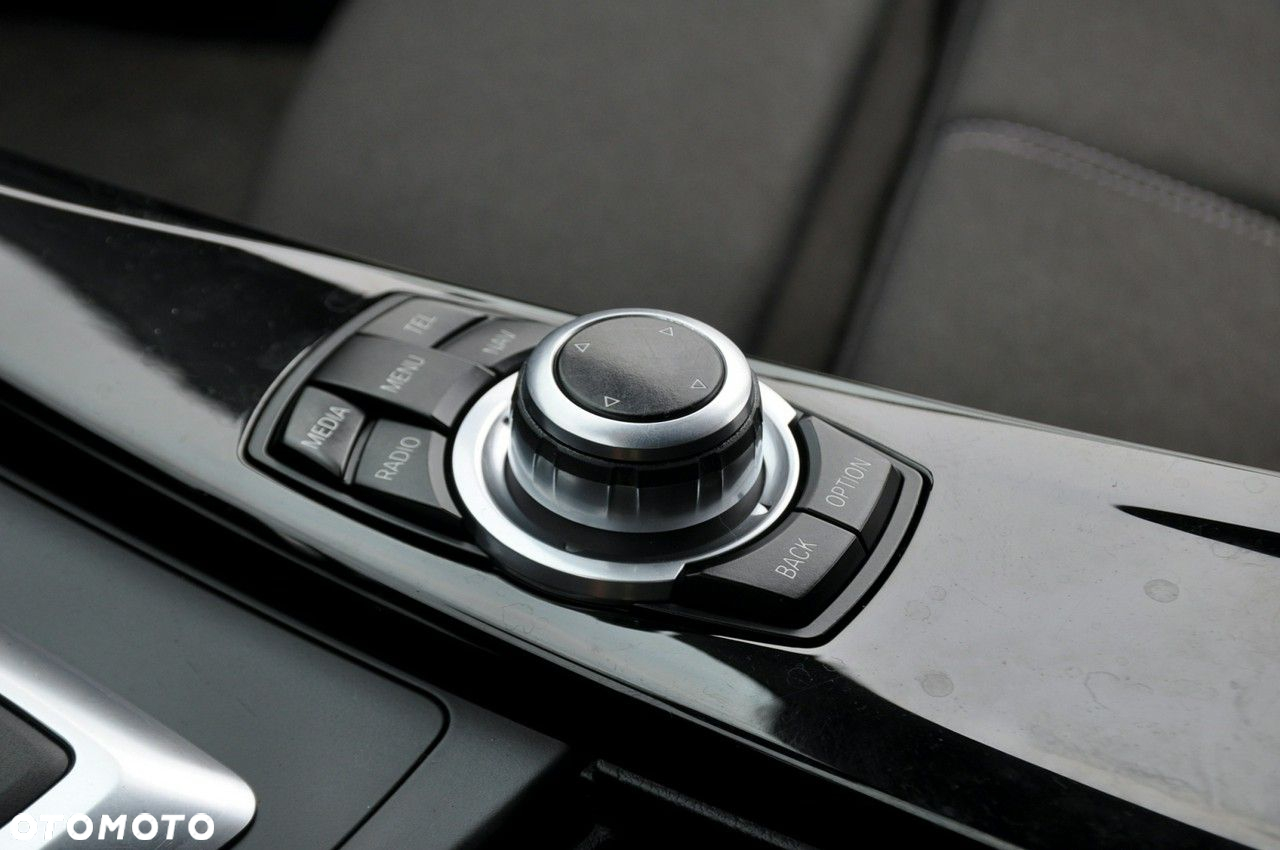 BMW Seria 3 - 35