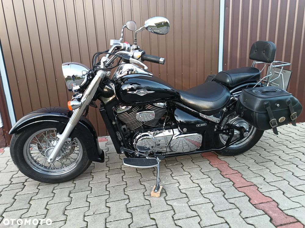 Suzuki Intruder - 20