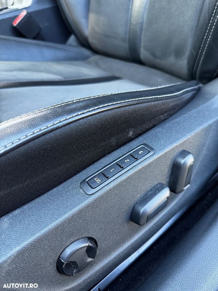 Skoda Octavia 2.0 TDI STYLE DSG - 11