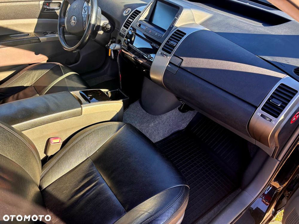 Toyota Prius 1.5 VVT-i Sol - 10