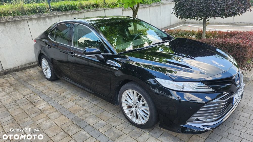 Toyota Camry 2.5 Hybrid Executive CVT - 2