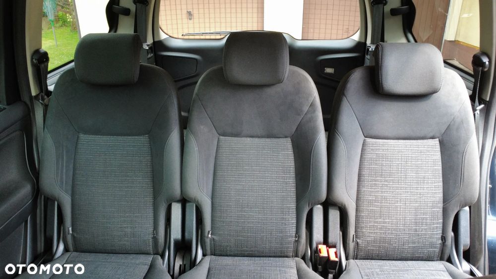 Ford Galaxy 2.0 TDCi Ghia - 16