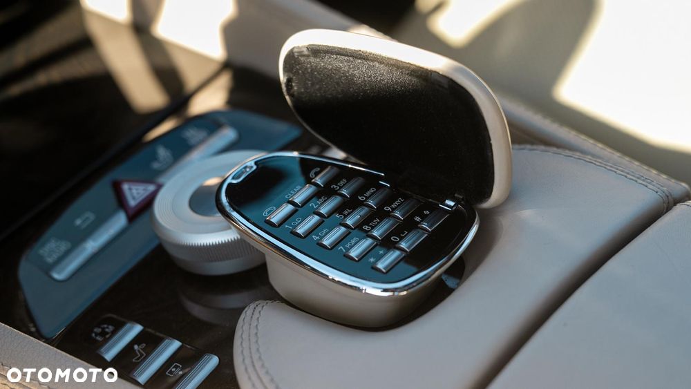 Mercedes-Benz CL 500 4-Matic BlueEff - 8