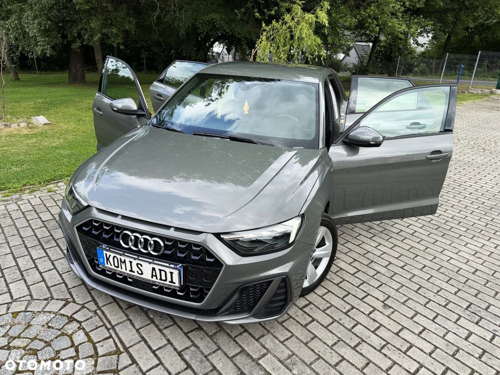 Audi A1 Sportback 30 TFSI S line - 2