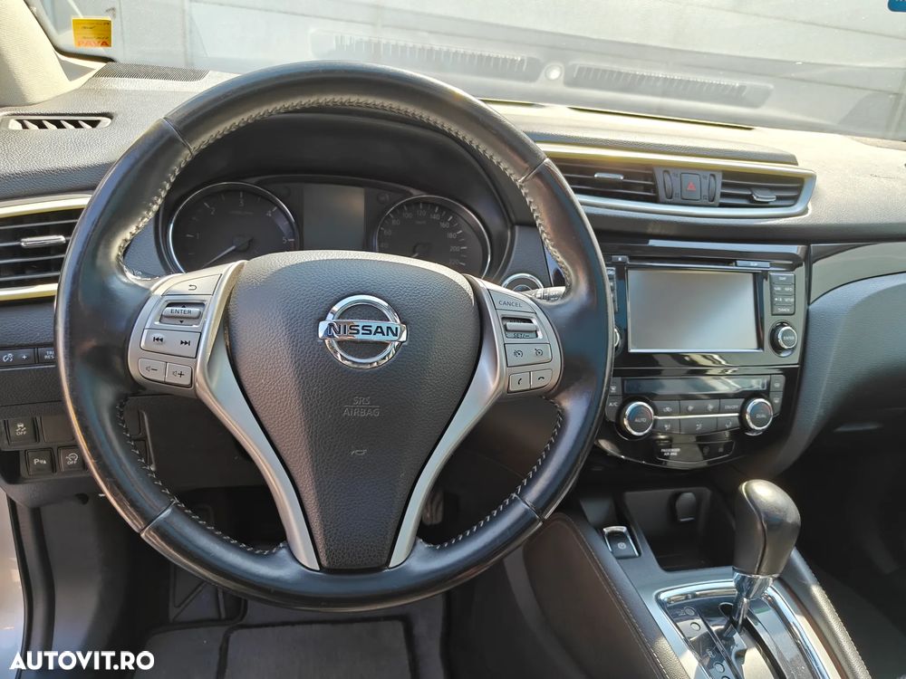 Nissan Qashqai 1.6 DCI Xtronic TEKNA+ - 9