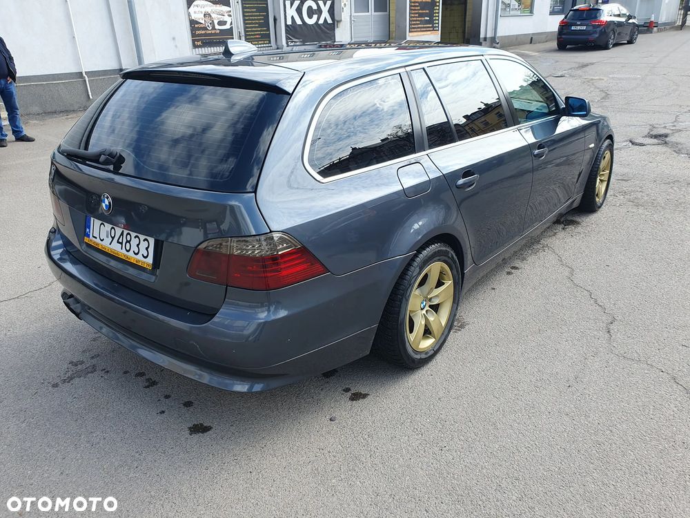 BMW Seria 5 525d - 6