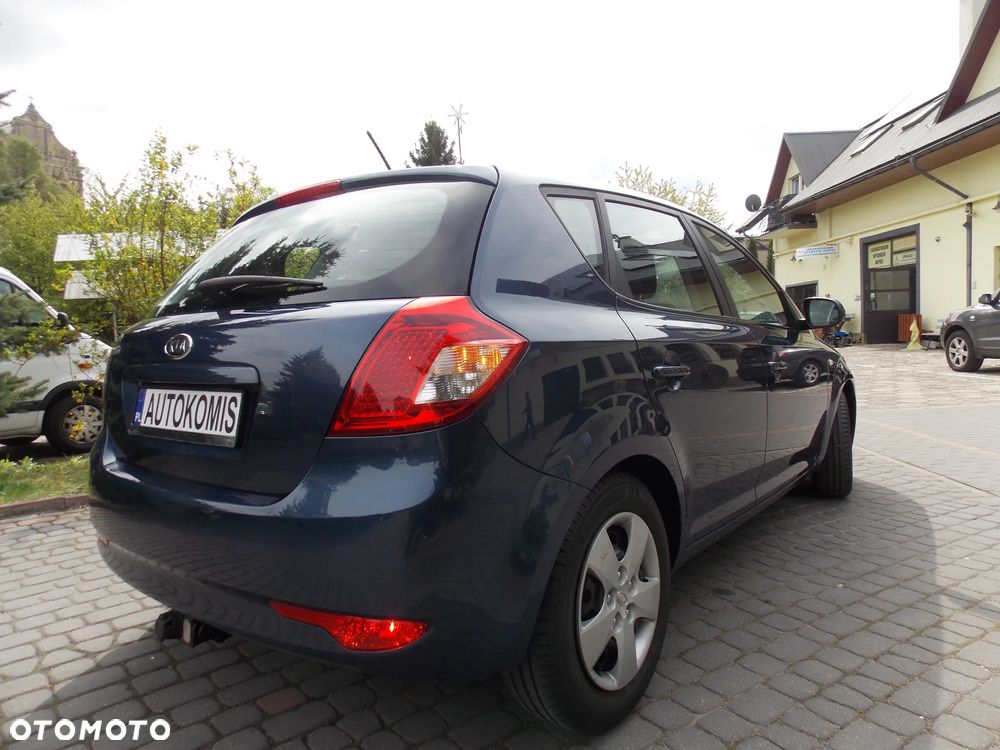 Kia Ceed 1.4 CVVT ISG Spirit - 12