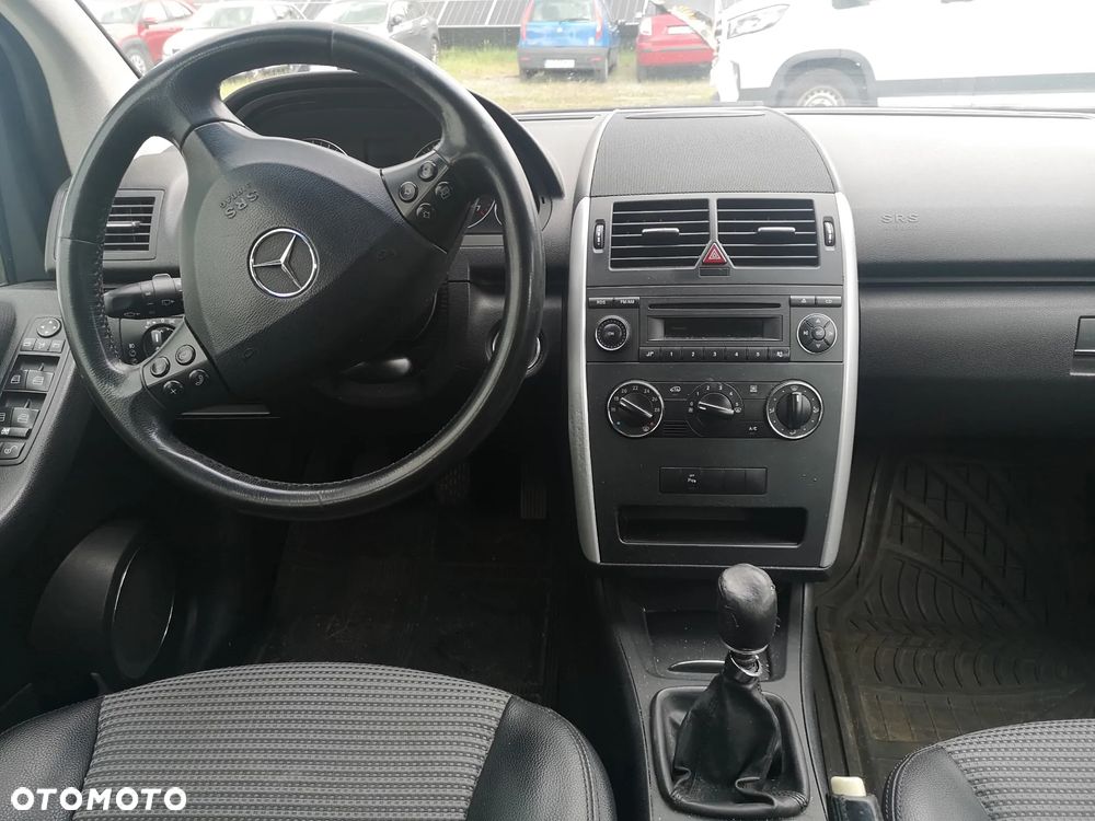 Mercedes-Benz Klasa A 170 Classic - 4