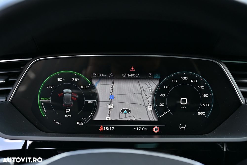 Audi e-tron 55 quattro - 28