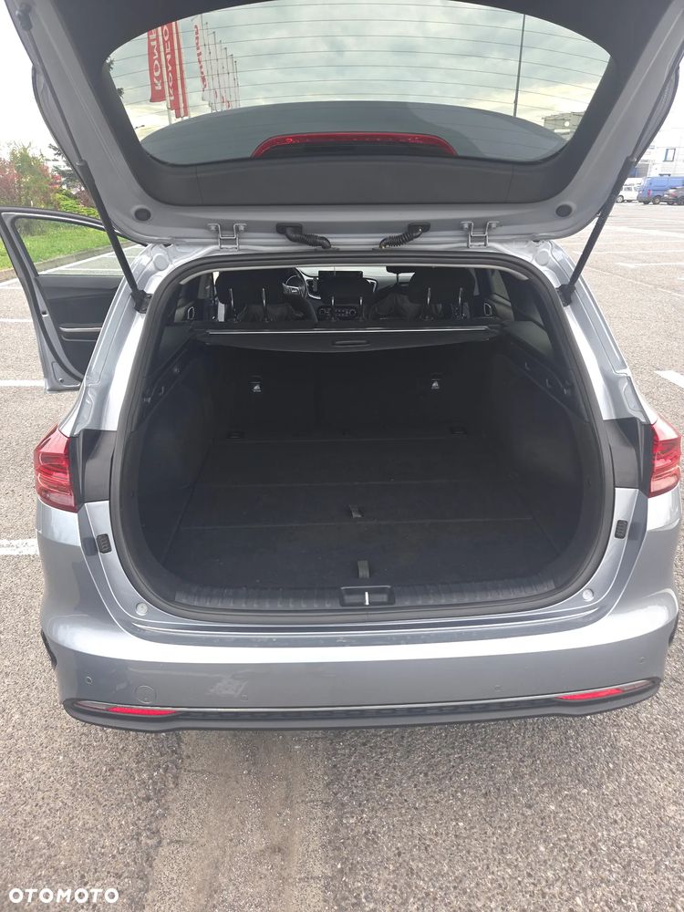Kia Ceed 1.5 T-GDI M - 12