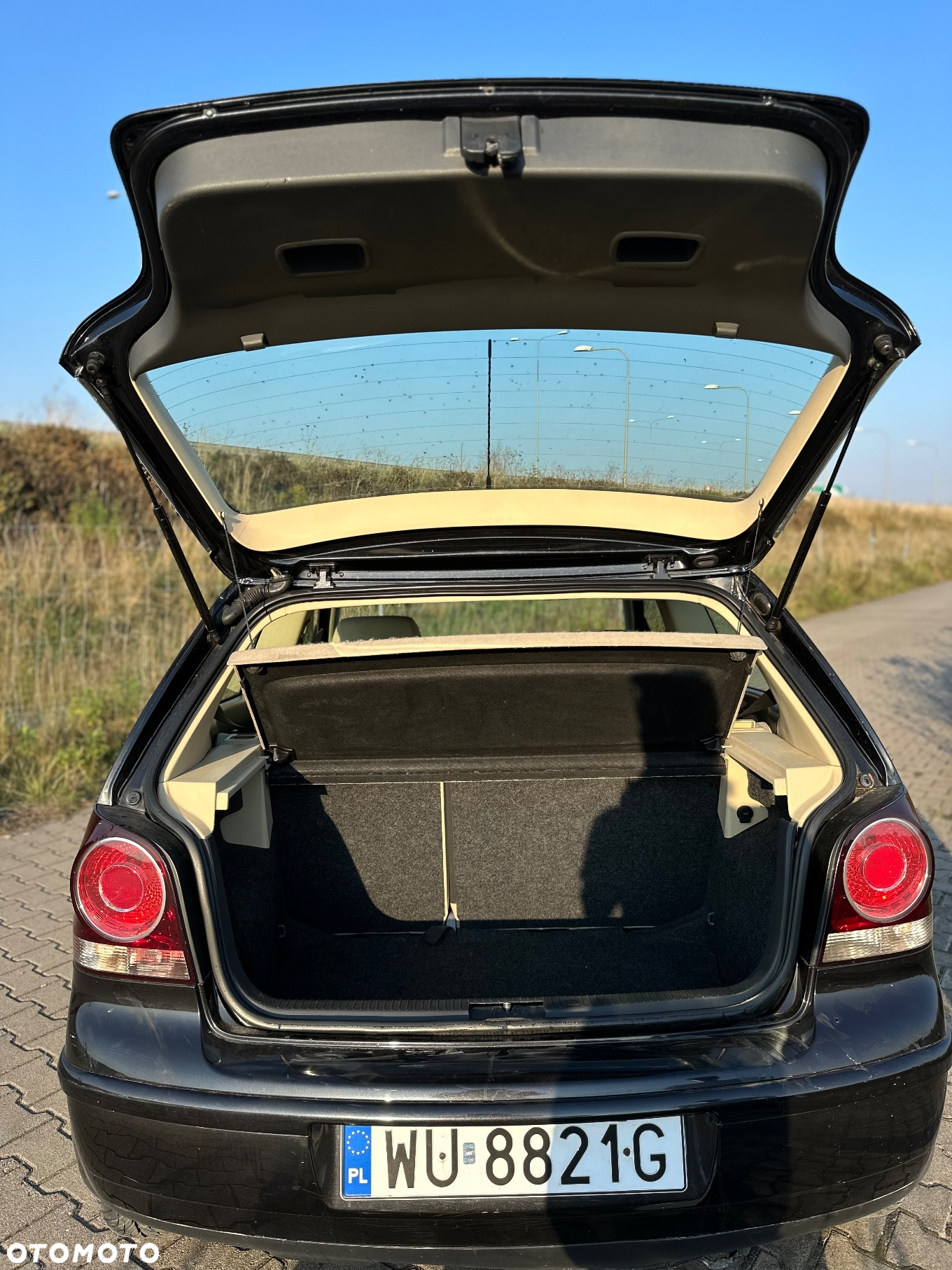 Volkswagen Polo 1.4 16V Comfortline - 11