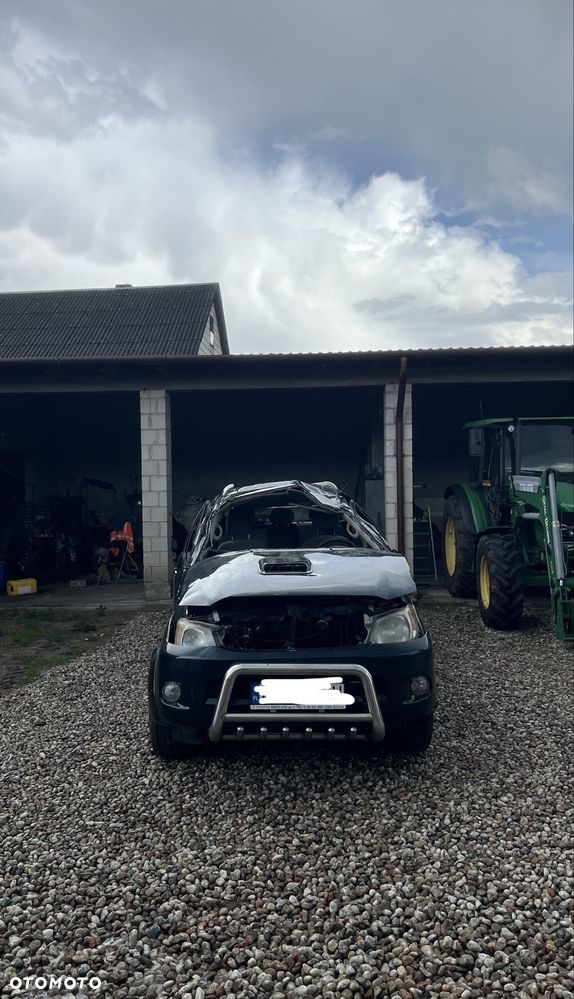 Toyota Hilux - 8