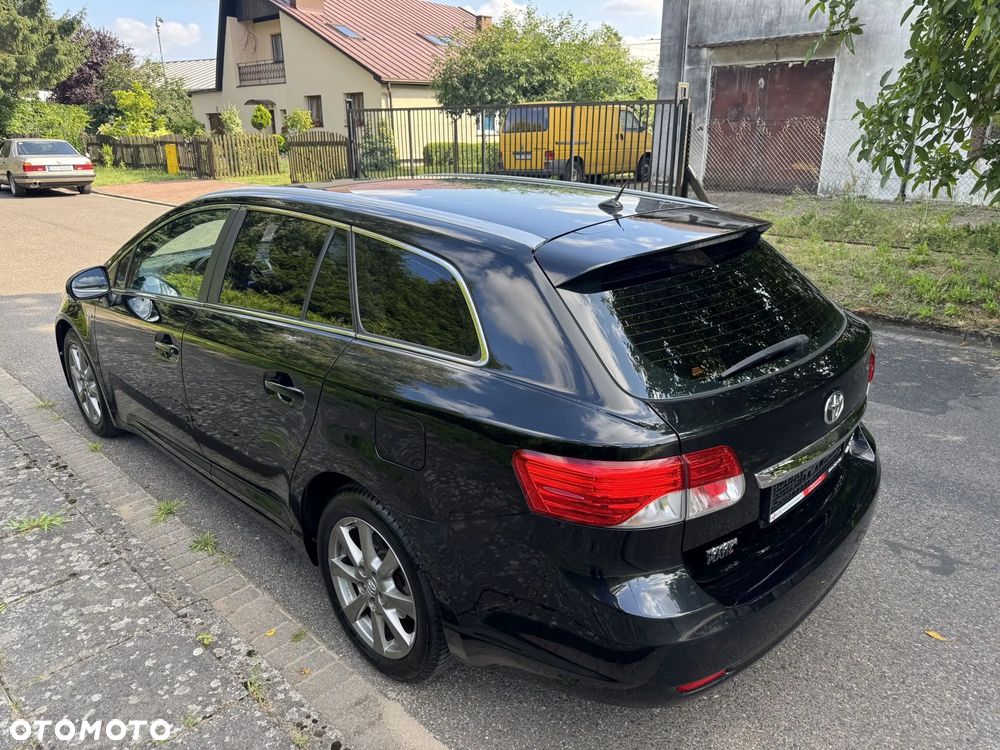 Toyota Avensis 2.2 D-4D Automatik Life - 8