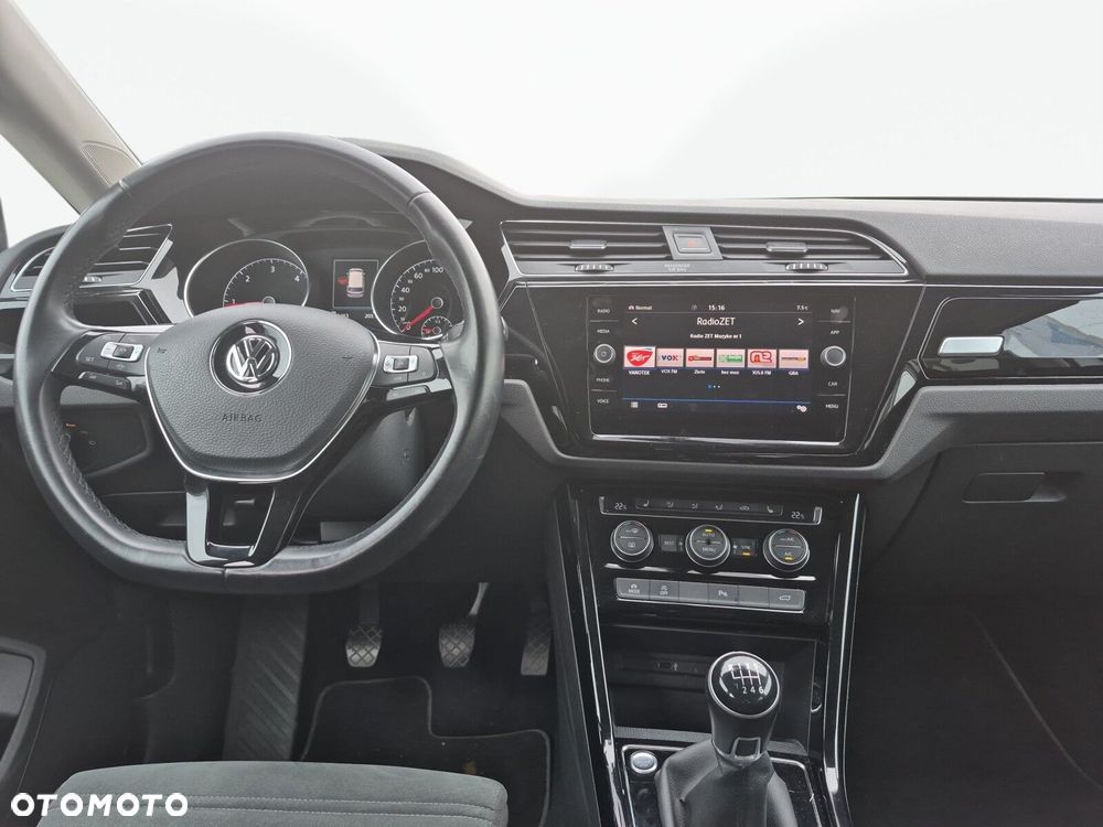 Volkswagen Touran 2.0 TDI BMT Highline - 12