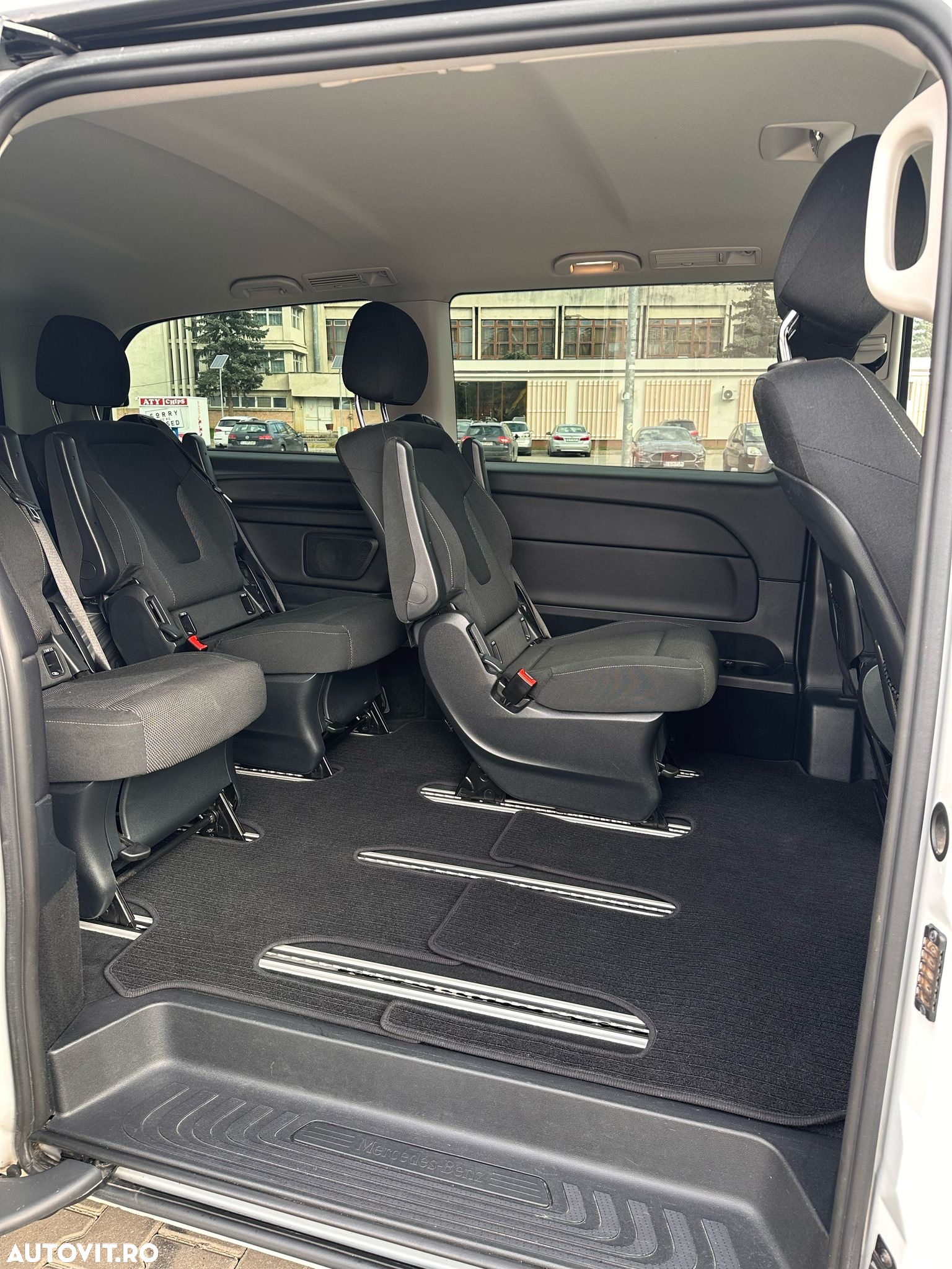 Mercedes-Benz V 220 d lang 4Matic 7G-TRONIC - 14