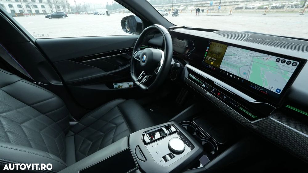 BMW Seria 5 520i AT MHEV - 22