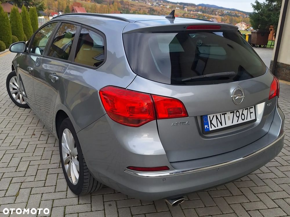 Opel Astra 2.0 CDTI DPF Active - 17
