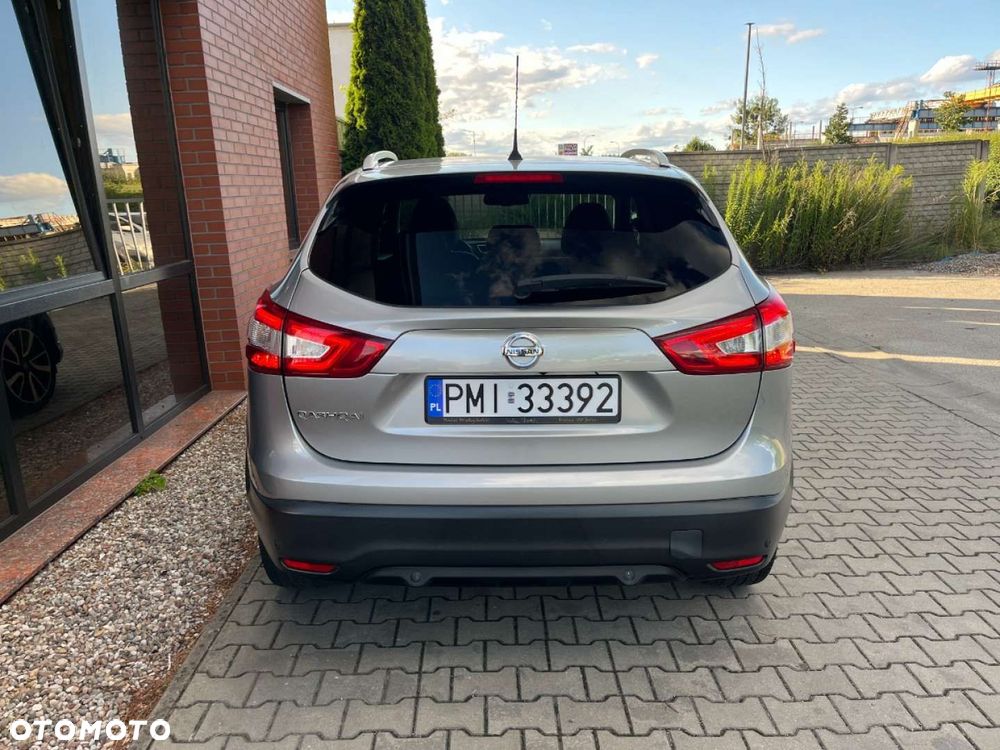Nissan Qashqai 1.2 DIG-T N-Connecta - 6
