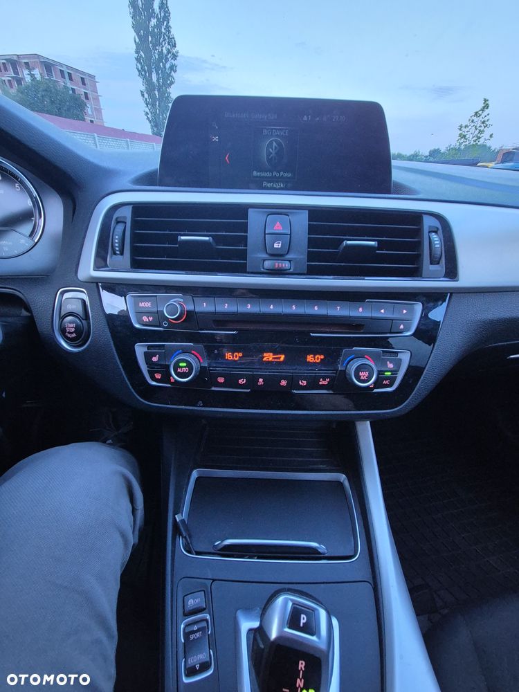 BMW Seria 1 120i GPF Urban Line - 14